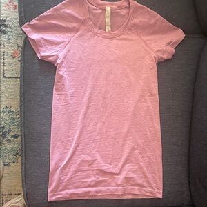 Lululemon Athletica Swiftly tech t, hip length